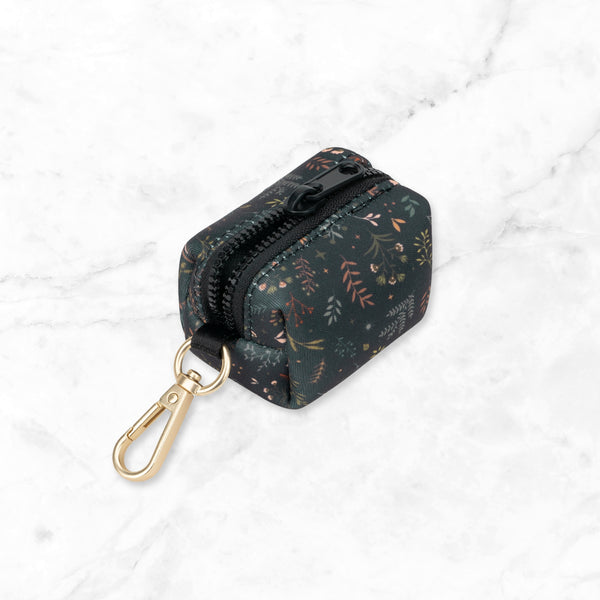 Dog Poop Bag Holder: Chiswick Ravenwood