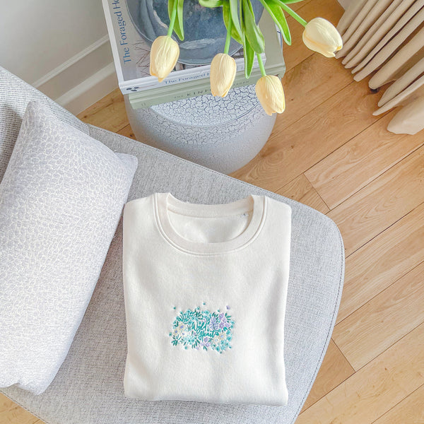 Organic Embroidered Wyld Heart Sweatshirt: Mint